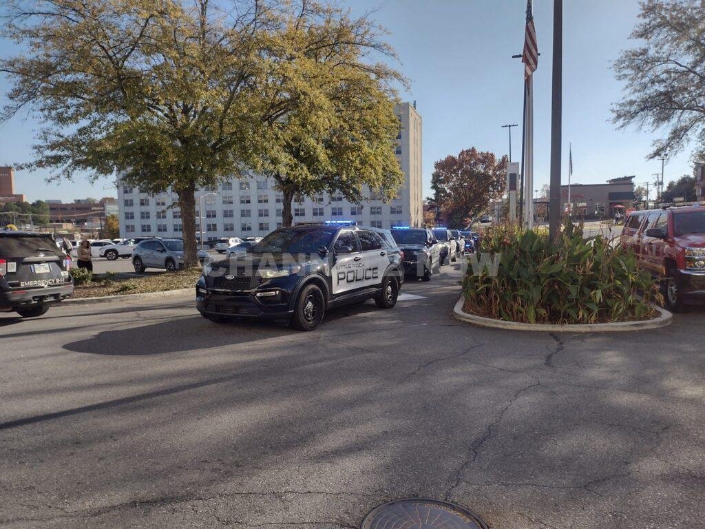 Police responding to ‘active aggressor’ at Park Plaza Mall in Little Rock