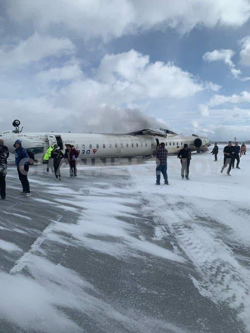 Authorities are responding to a reported plane crash at Toronto Pearson International Airport, according to Peel Regional Police.
Initial reports indicate that a Delta Airlines CRJ-900, operating as Delta Flight 4819 from Minneapolis-Saint Paul International Airport (MSP) to Toronto (YYZ), was involved in the incident.